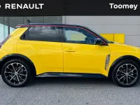 Ny Renault 5 E-Tech Iconic 110 kW (150 HK) 2025 Halvkombi