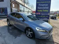 Used Volvo V40 Inscription 120 HP (88 kW) 2016 Blue Hatchback