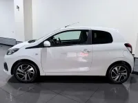 Usado Peugeot 108 Allure 82 CV (60 kW) 2016 Blanco Utilitario