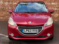Gebraucht Peugeot 208 Active 68 PS (50 kW) 2014 Rot Kleinwagen