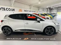 Used Renault Clio IV Dynamique 2017 Silver Hatchback