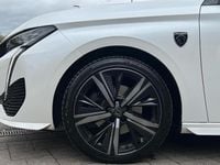 Used Peugeot 308 SW Premium 129 HP (94 kW) 2022 White Estate