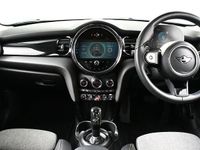 Used Mini Cooper S Classic 176 HP (129 kW) 2024 White Hatchback