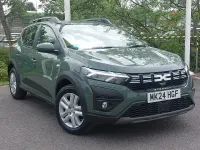 Begagnad Dacia Sandero Expression 100 HK (73 kW) 2024 Grön Halvkombi