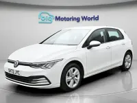Używany VW Golf VIII S 131 KM (96 kW) 2023 Biały Hatchback