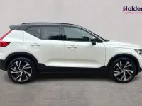 Used Volvo XC40 R-Design 188 HP (138 kW) 2019 White SUV