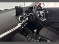 Used Audi Q2 Sport 113 HP (83 kW) 2025 Red SUV