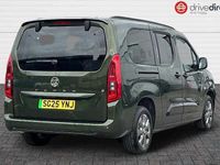Used Vauxhall Combo Ultimate 100 kW (136 HP) 2025 Green MPV