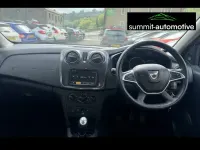 Used Dacia Sandero Essentiel 90 HP (66 kW) 2018 Silver Hatchback