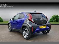 Used Toyota Aygo X 72 HP (52 kW) 2022 Juniper blue bitone SUV