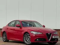 Used Alfa Romeo Giulia Saloon Super 2019 Red Sedan