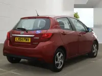 Used Toyota Yaris Active 101 HP (74 kW) 2021 Red Hatchback