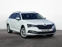 Usado Skoda Superb SE L 160 CV (117 kW) 2023 Blanco Familiar