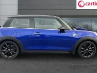 Used Mini Cooper Classic 136 HP (100 kW) 2020 Blue Hatchback