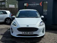 Usado Ford Fiesta Titanium 95 HP (69 kW) 2020 Branco Citadino