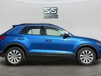 Używany VW T-Roc SE 116 KM (85 kW) 2020 Niebieski SUV