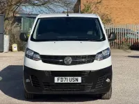 Used Vauxhall Vivaro S 150 HP (110 kW) 2022 White MPV