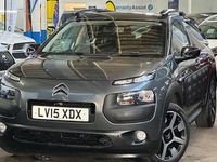 Usado Citroën C4 Cactus Flair 82 HP (60 kW) 2015 Cinzento Citadino