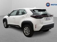 Used Toyota Yaris Hybrid 116 HP (85 kW) 2024 White Estate