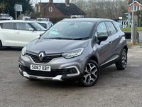 Used Renault Captur Dynamique 90 HP (66 kW) 2017 Grey/black SUV