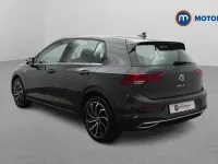 Used VW Golf VIII Style 131 HP (96 kW) 2024 Hatchback