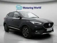 Usado MG ZS Exclusive 106 HP (77 kW) 2024 Preto SUV