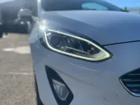 Used Ford Fiesta Titanium 125 HP (91 kW) 2017 White Hatchback