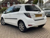 Used Toyota Yaris Hybrid T4 101 HP (74 kW) 2013 Hatchback