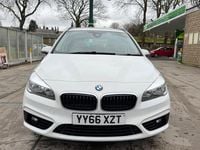 Begagnad BMW 218 Sport Line 2016 Vit Kombi