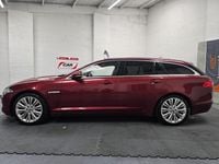 Used Jaguar XF Sportbrake Portfolio 200 HP (147 kW) 2013 Red Estate