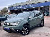 Usado Dacia Duster Journey 2024 Verde Citadino
