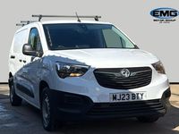 Used Vauxhall Combo S 100 HP (73 kW) 2023 White MPV