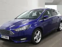 Used Ford Focus Zetec 125 HP (91 kW) 2017 Blue Hatchback