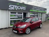 Used Renault Clio Dynamique 90 HP (66 kW) 2017 Red Hatchback