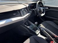 Used Audi A1 Black Edition 94 HP (69 kW) 2022 White SUV