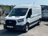 Usado Ford Transit 130 HP (95 kW) 2022 Branco Van