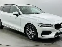 Used Volvo V60 Momentum 197 HP (144 kW) 2021 White Estate