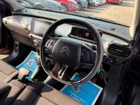 Used Citroën C4 Cactus Flair 100 HP (73 kW) 2016 Mauve/purple Hatchback