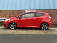 Used Ford Fiesta ST 180 HP (132 kW) 2014 Red Hatchback
