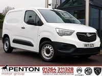 Used Vauxhall Combo Sportive 100 HP (73 kW) 2020 White MPV