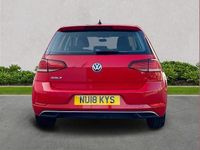Used VW Golf VII SE 125 HP (91 kW) 2018 Red Hatchback