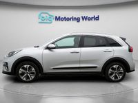 Used Kia e-Niro 147 kW (201 HP) 2021 Silver SUV