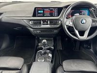 Used BMW 118 Sport Line 148 HP (108 kW) 2020 White Hatchback