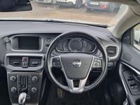 Begagnad Volvo V40 SE Lux 180 HK (132 kW) 2013 Halvkombi
