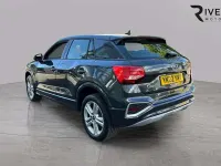 Usado Audi Q2 Sport 150 CV (110 kW) 2022 Gris SUV