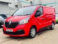 Used Renault Trafic Business 2018 Red MPV