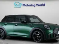 Used Mini Cooper Hatch 136 HP (100 kW) 2024 Green Hatchback