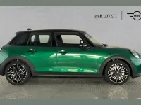 Used Mini Cooper Exclusive 113 kW (154 HP) 2026 Green Hatchback