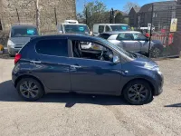 Używany Citroën C1 Flair 82 KM (60 kW) 2016 Niebieski Hatchback