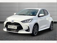 Used Toyota Yaris Hybrid 116 HP (85 kW) 2023 White Hatchback
